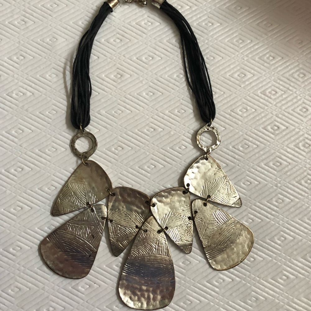 Statement necklace